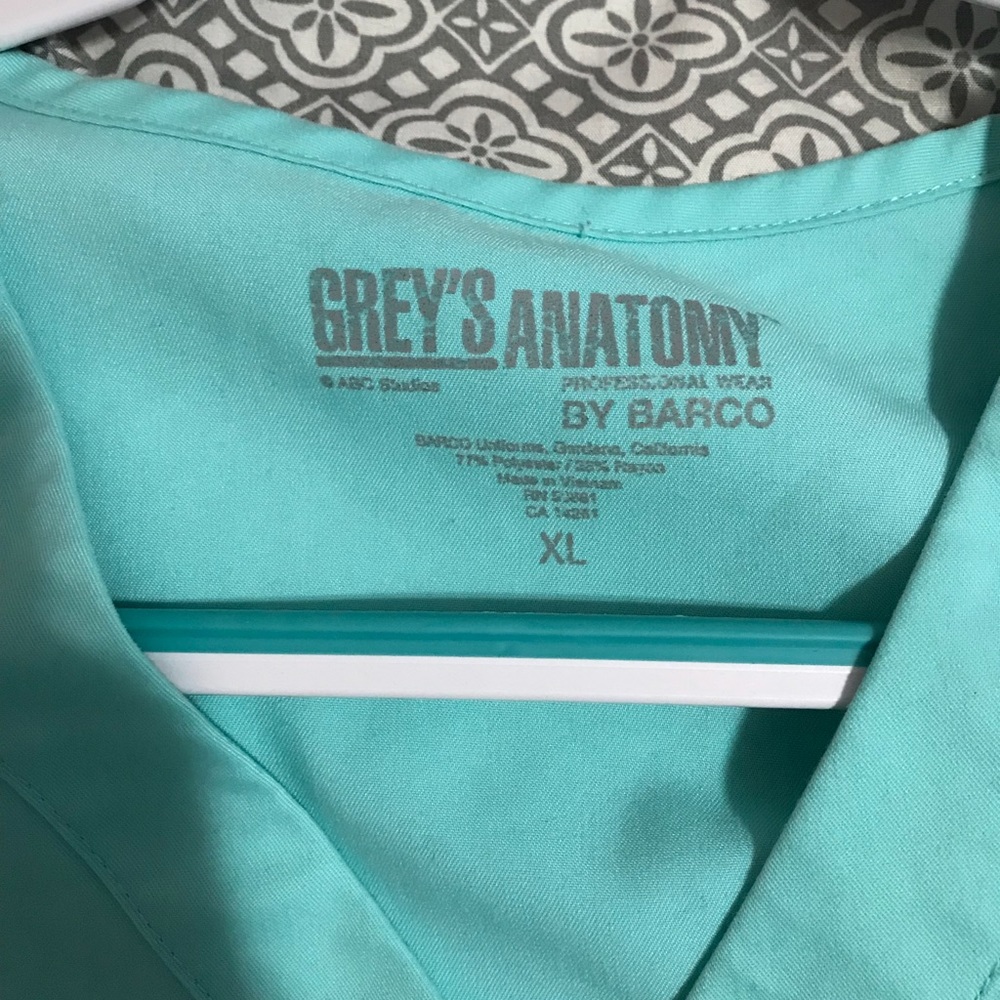 Greys Anatomy Teal Scrub Top XL